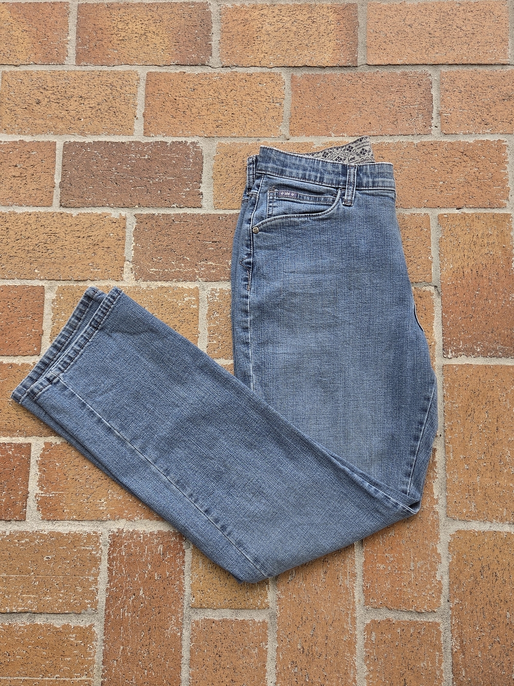 Lee Women's Platinum Label Straight Leg Jeans Light Wash No Gap Waistband 10P